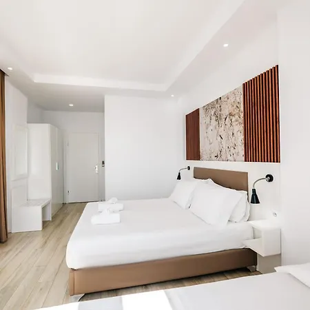 Premium Helia 4* Sarandë