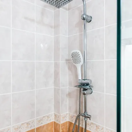 Premium Helia 4* Sarandë