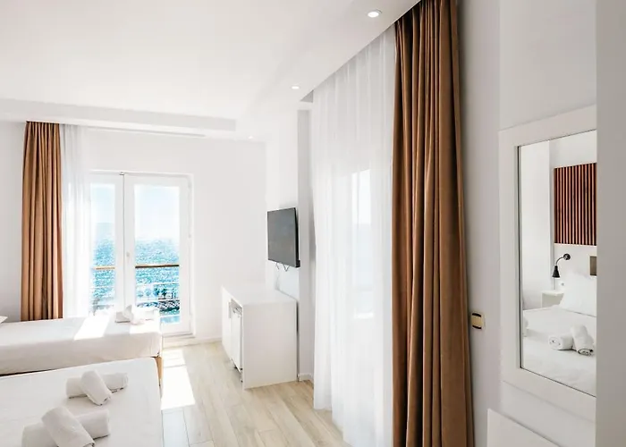 Hotel Premium Helia Saranda